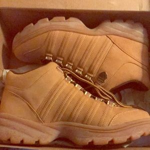 K-Swiss boots brand new
